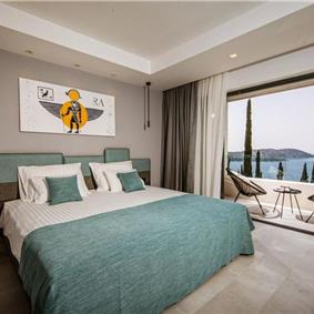 5-Bedroom Luxury Sea-View Villa with Infinity Pool near Dubrovnik – Sleeps 10